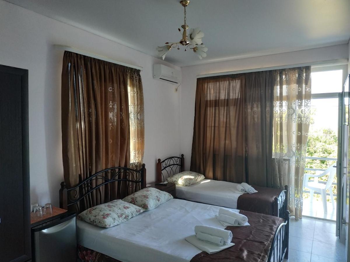 Guest House U Antoniny กากรา ภายนอก รูปภาพ